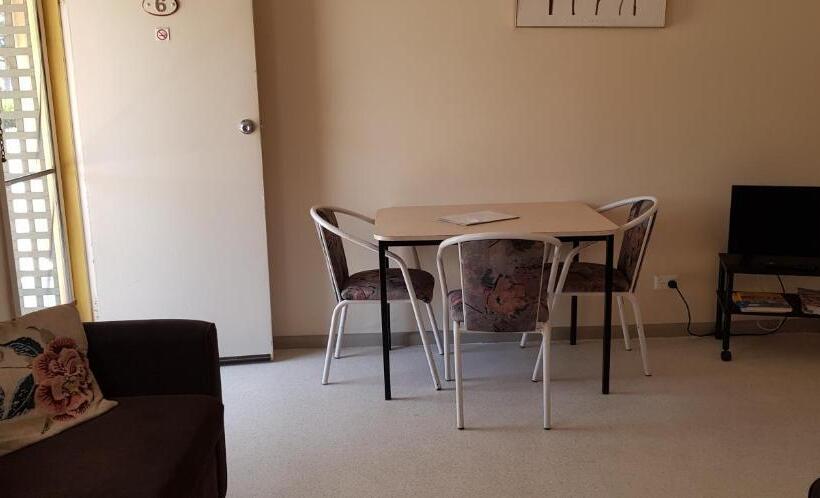 Lakes Entrance Holiday Units