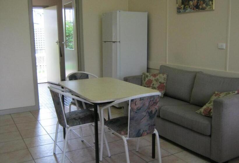 Lakes Entrance Holiday Units