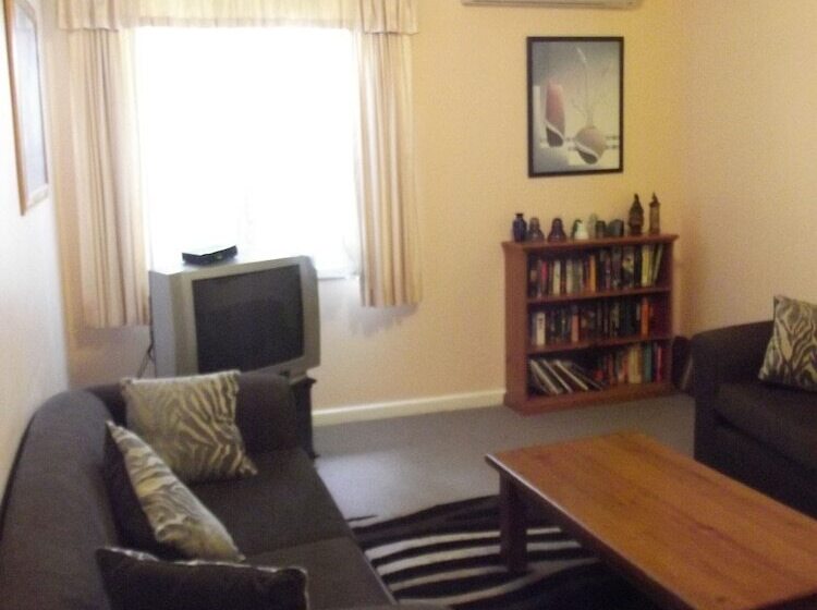 Lakes Entrance Holiday Units