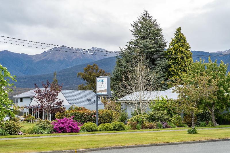 Lakeside Motel & Apartments