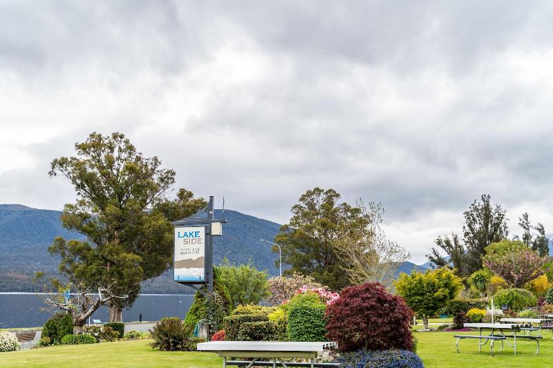 Lakeside Motel & Apartments