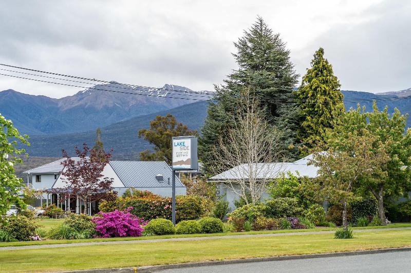 Lakeside Motel & Apartments