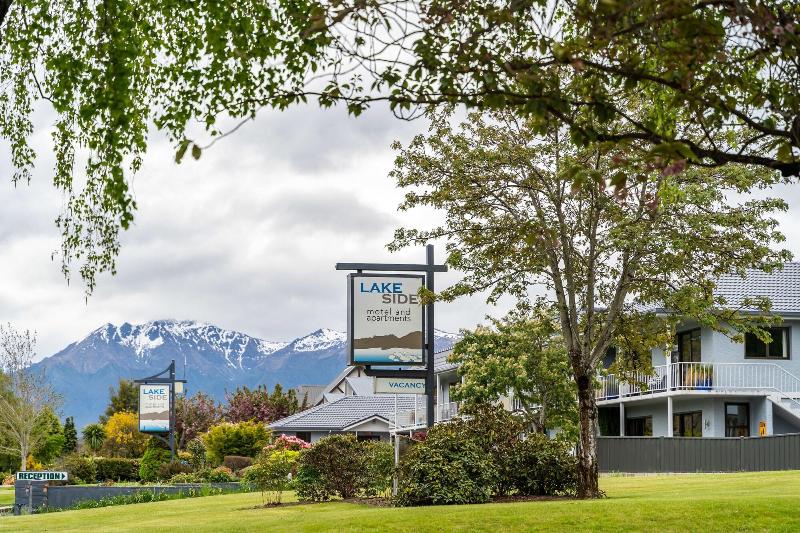 Lakeside Motel & Apartments