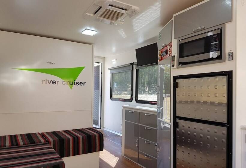 Moama On Murray Houseboats