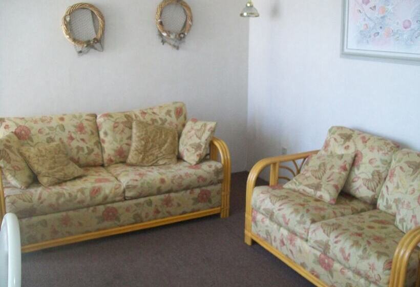 Monterey Motel