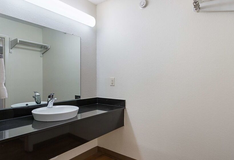 Motel 6 Bells, Tn   Brownsville