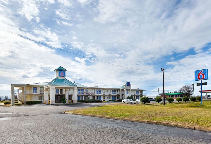 Motel 6 Bells, Tn   Brownsville