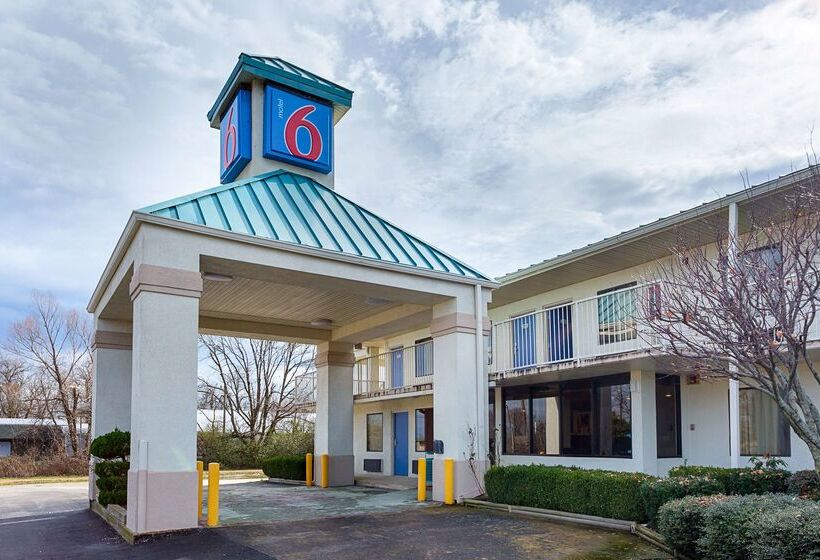 Motel 6 Bells, Tn   Brownsville