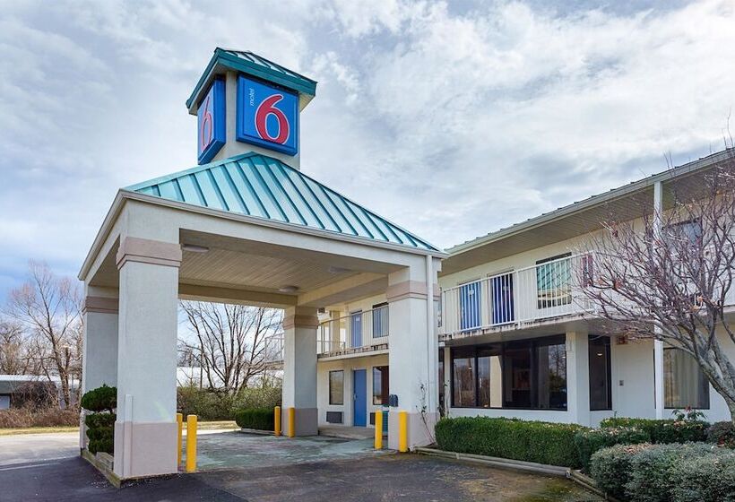 Motel 6 Bells, Tn   Brownsville
