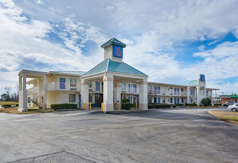 Motel 6 Bells, Tn   Brownsville