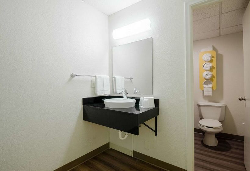 Motel 6 Big Springs, Ne