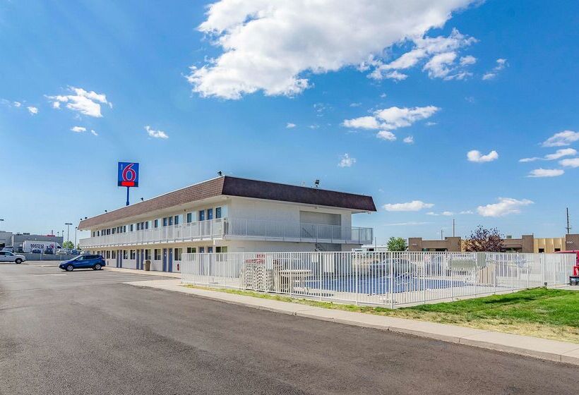 فندق على الطريق Park Inn By Radisson, Cheyenne