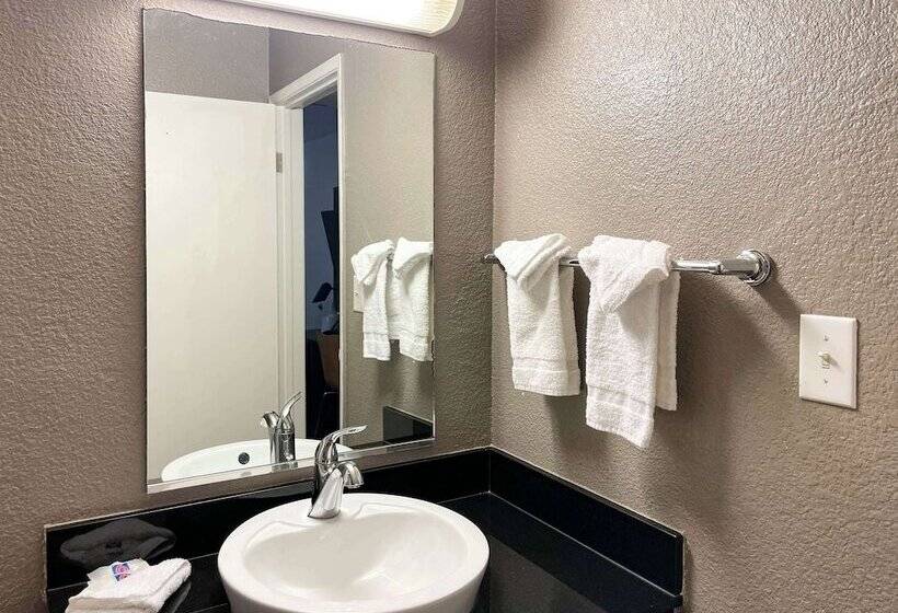 فندق على الطريق Park Inn By Radisson, Cheyenne