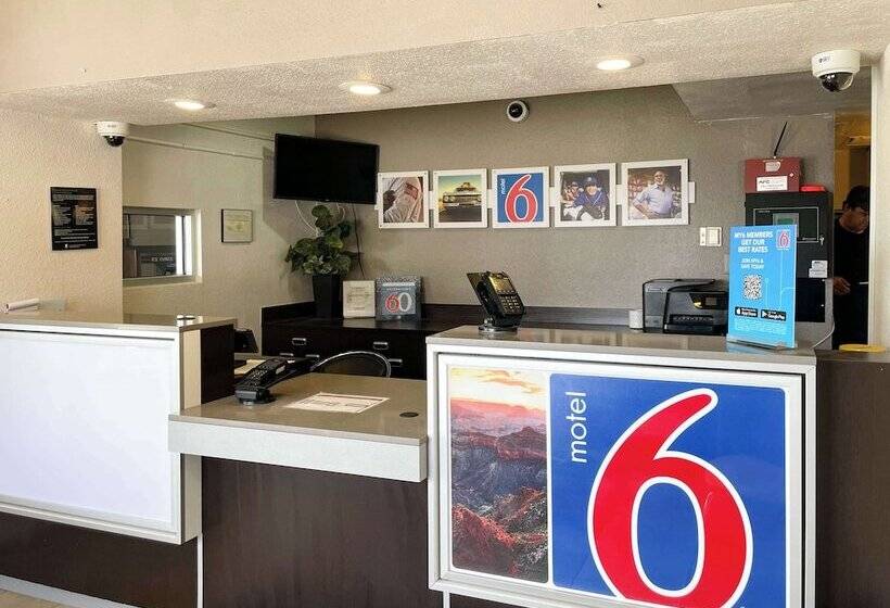 فندق على الطريق Park Inn By Radisson, Cheyenne