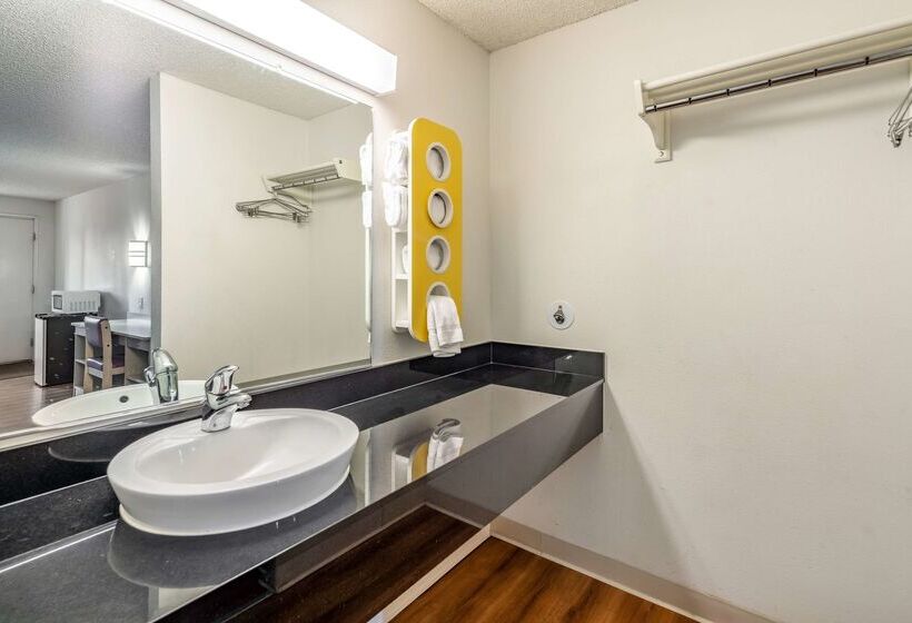 Motel 6 Clarkston Wa