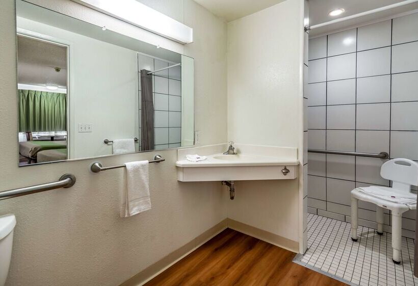 Motel 6 Clarkston Wa