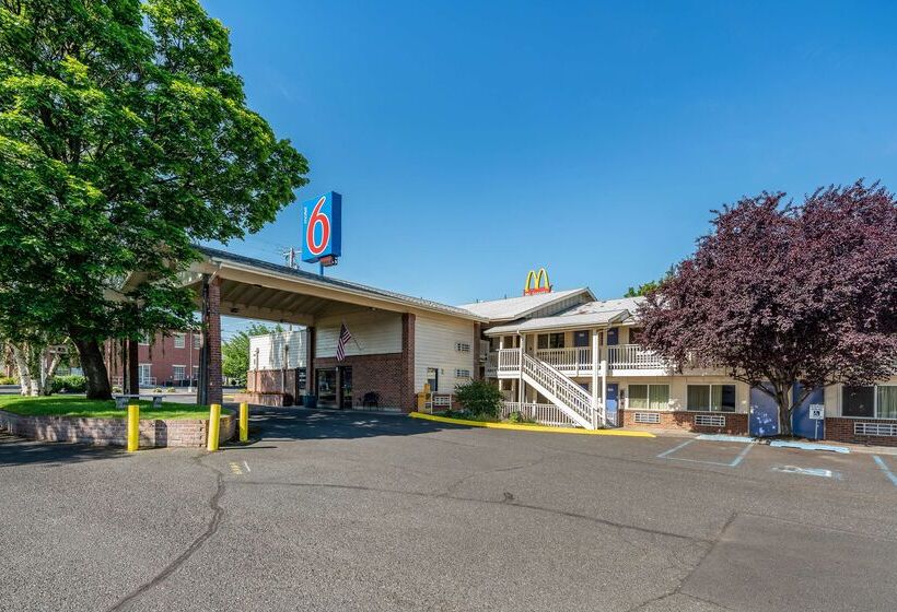 Motel 6 Clarkston Wa