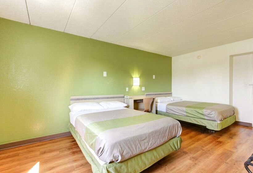 Motel 6 Portland, Me