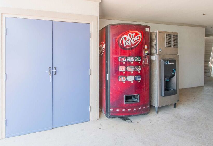 Motel 6 Hutchins, Tx