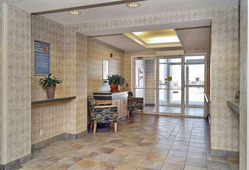 Motel 6peterborough, On