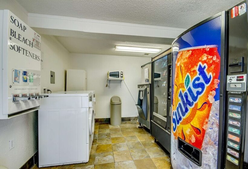 Motel 6 Saint Joseph, Mo