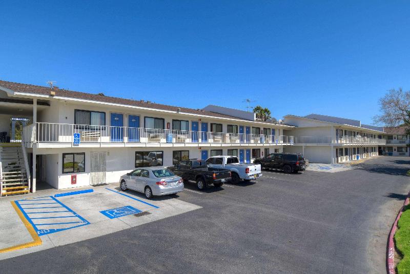 Motel 6san Ysidro, Ca  San Diego  Border