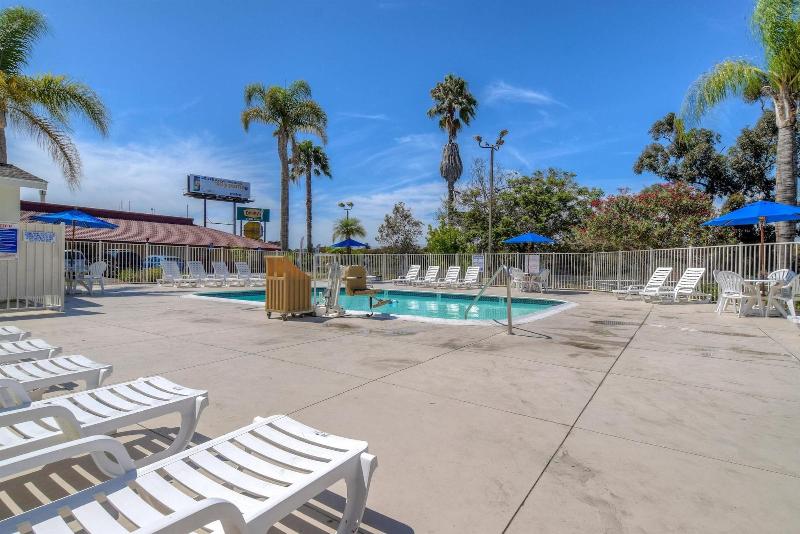 Motel 6san Ysidro, Ca  San Diego  Border