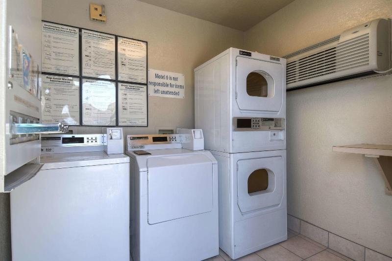 Motel 6san Ysidro, Ca  San Diego  Border