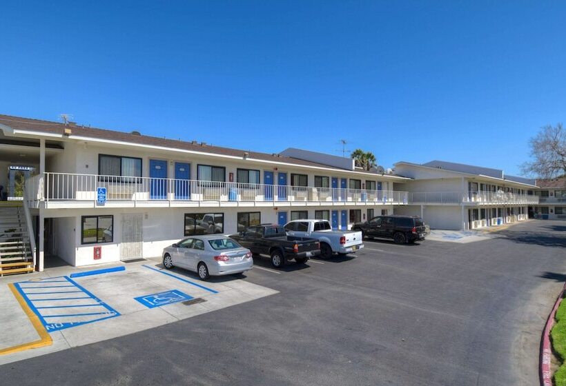 Motel 6san Ysidro, Ca  San Diego  Border