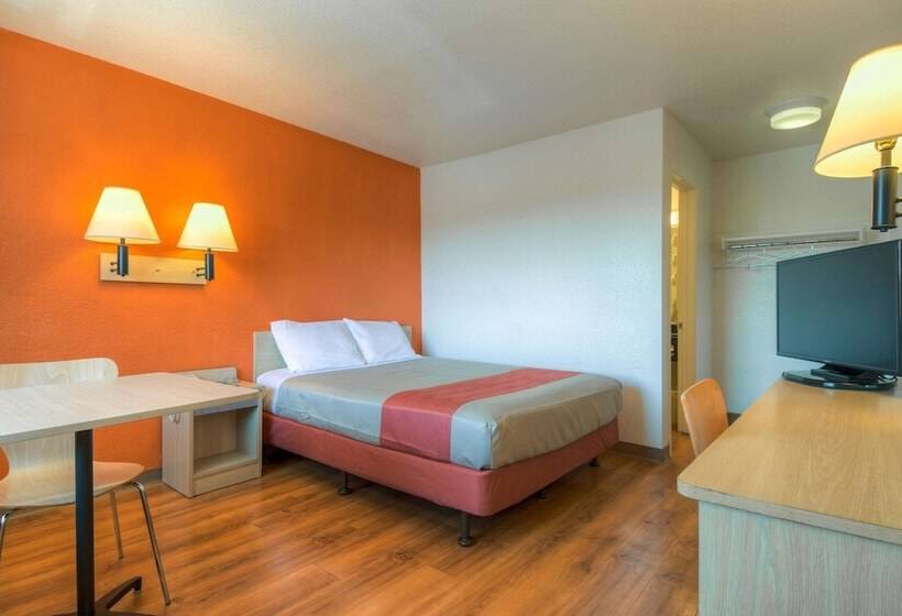 Motel 6san Ysidro, Ca  San Diego  Border