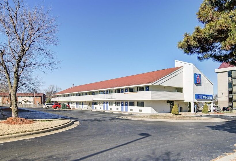 Motel 6springfield, Mo  North