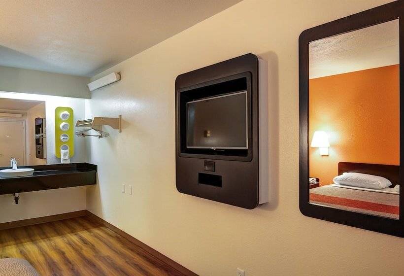 Motel 6springfield, Mo  North