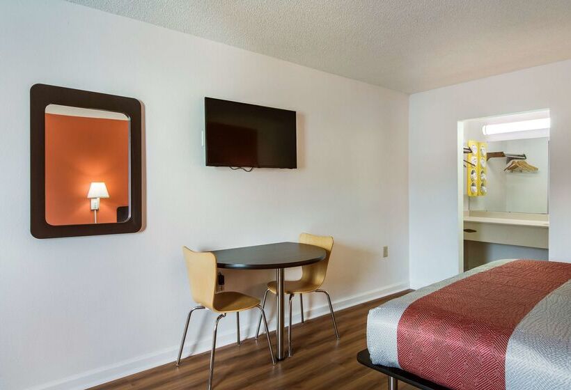 Motel 6 Warner Robins, Ga