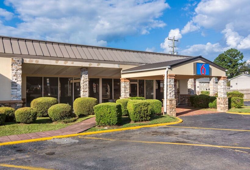 Motel 6 Warner Robins, Ga
