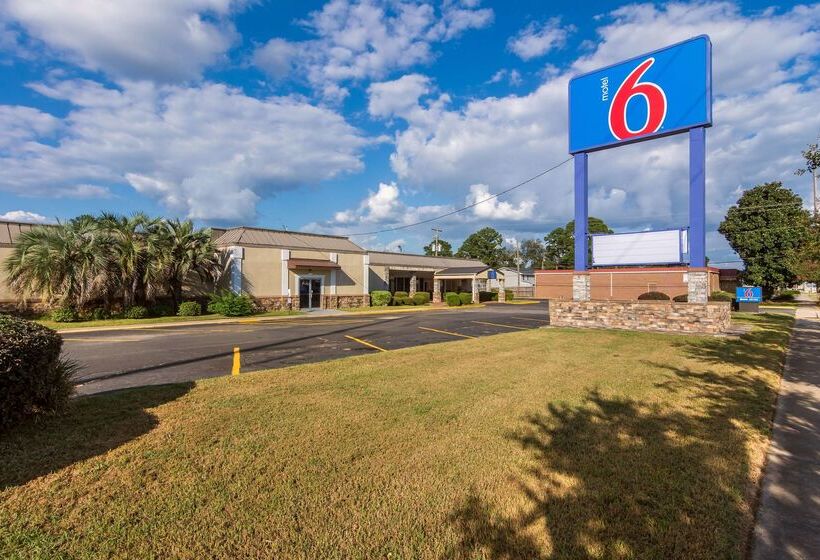 Motel 6 Warner Robins, Ga