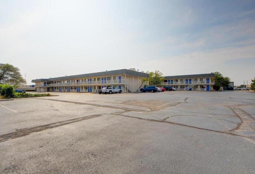 Motel 6wichita, Ks Airport