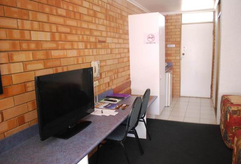 Abajaz Motel Centrally Located Shaded Parking