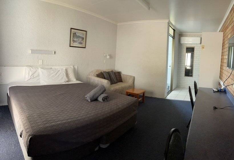 Abajaz Motel Centrally Located Shaded Parking