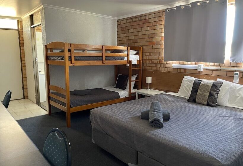 Abajaz Motel Centrally Located Shaded Parking