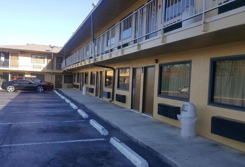 汽车旅馆 Americas Best Inn Macon