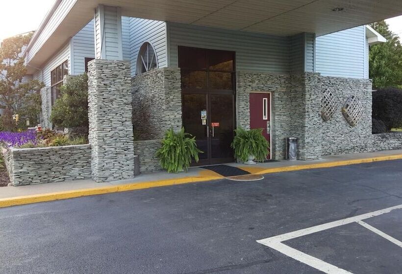 فندق على الطريق Americourt