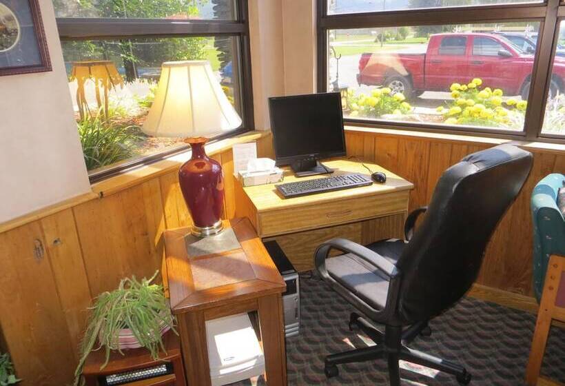 فندق على الطريق Americourt