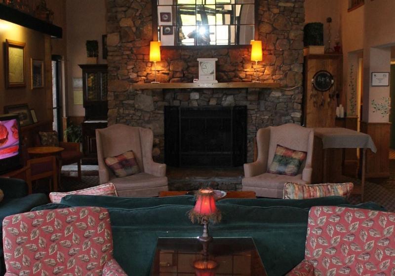 فندق على الطريق Americourt