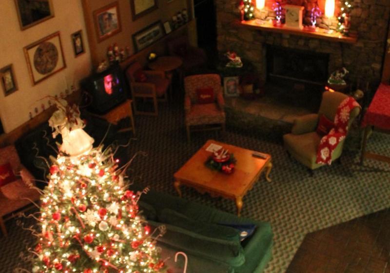 فندق على الطريق Americourt