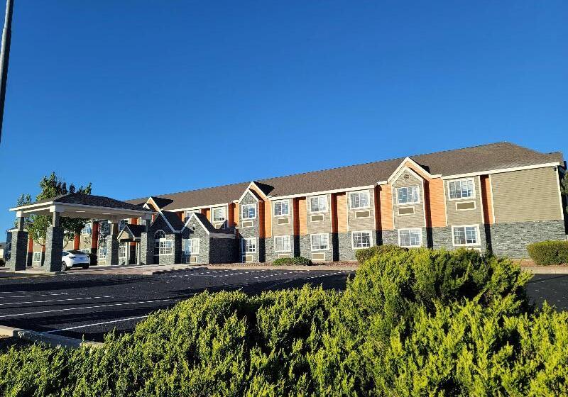 מוטל Best Western Bellemont Shadow Mountain Inn