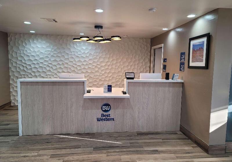 מוטל Best Western Bellemont Shadow Mountain Inn