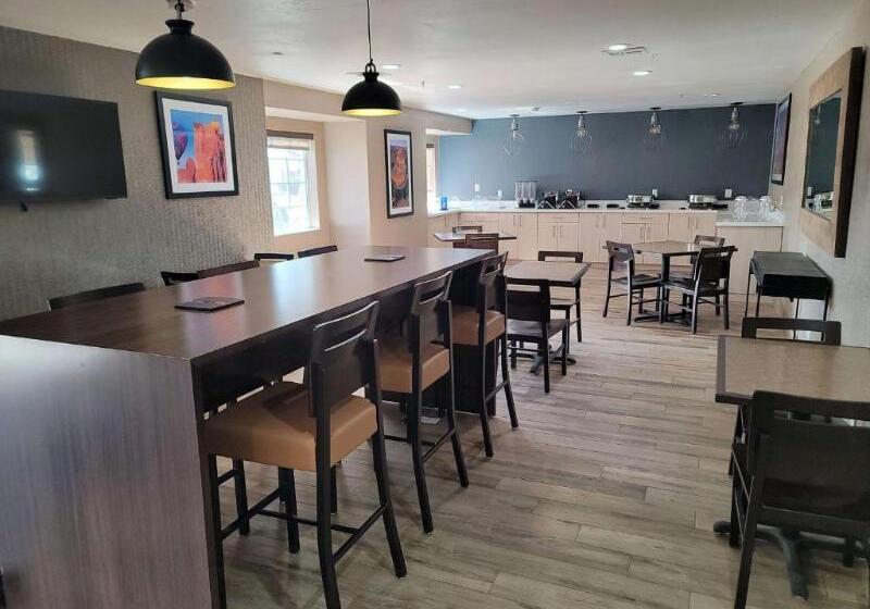 מוטל Best Western Bellemont Shadow Mountain Inn