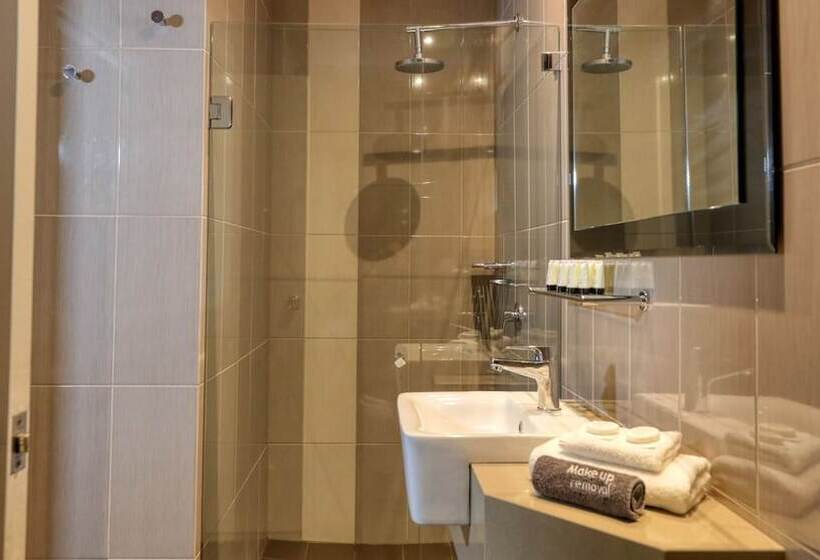 مُتل Charles Rasp Motor Inn & Cottages