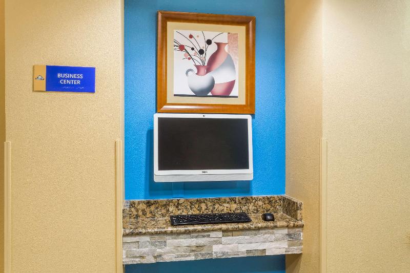 فندق على الطريق Days Inn By Wyndham Vernal