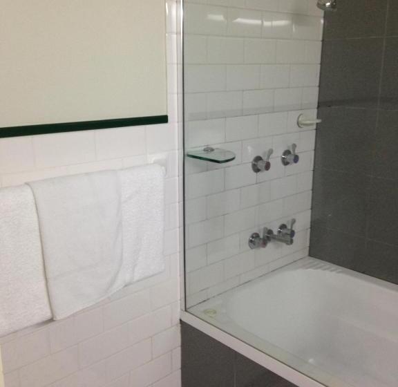 מוטל Francis Phillip Motor Inn And The Lodge